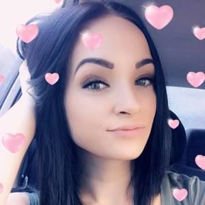 Meet your Posher, Molly